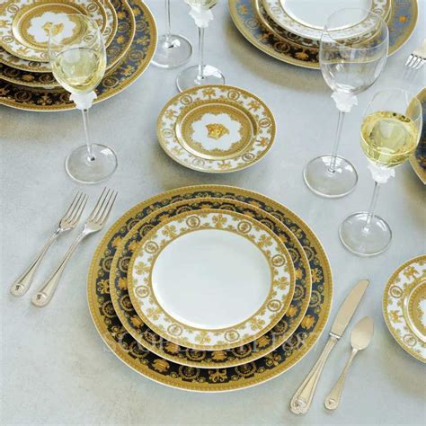 piatto versace barocco|Versace Dinnerware Collection .